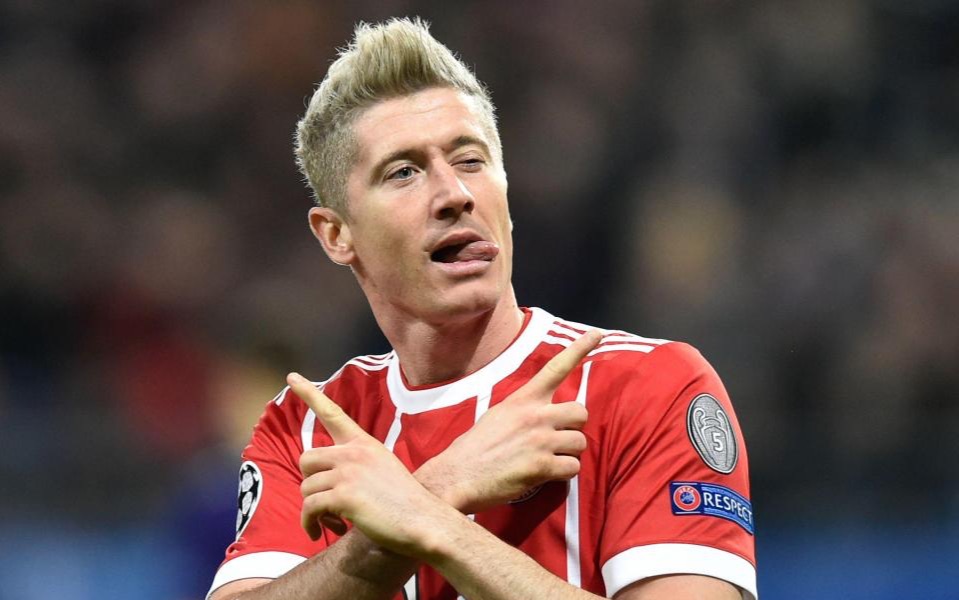 关于莱万多夫斯基新星状态火爆表现惊艳今夜阿斯顿维拉备战德甲，媒体一致点评：姆巴佩连续十五场比赛得分超过夺冠的信息