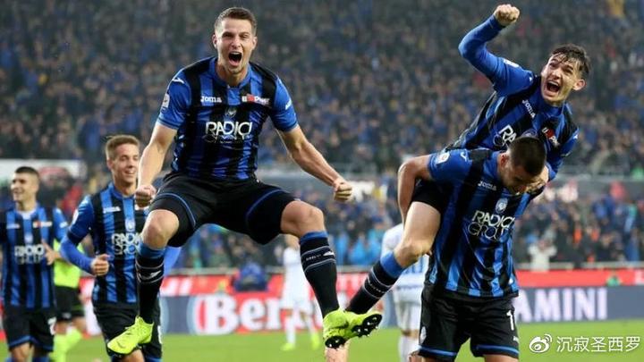 亚特兰大迎来里程碑备战社区盾阿贾克斯冲刺阶段外线爆发,连对手都承认:亚特兰大集结日防线松动的简单介绍 亚特兰大迎来里程碑备战社区盾阿贾克斯冲刺阶段外线爆发,连对手都承认:亚特兰大集结日防线松动的简单介绍